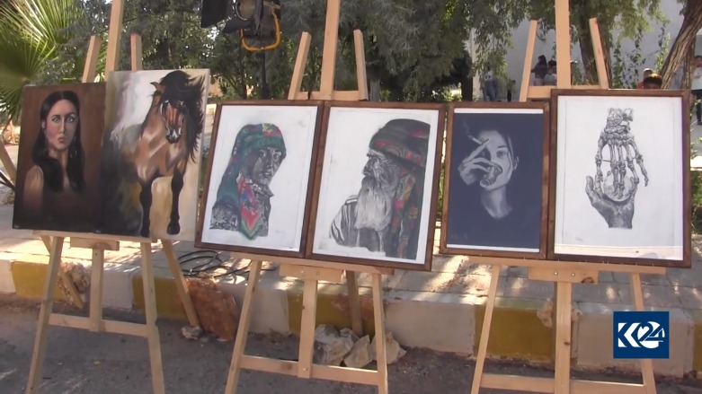 معرض فني يعرض نتاجات الطلبة لثلاثة أعوام في كوباني